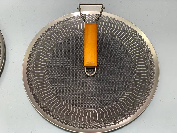 Laser Coating Tawa with Folding Wooden Handle 34cm