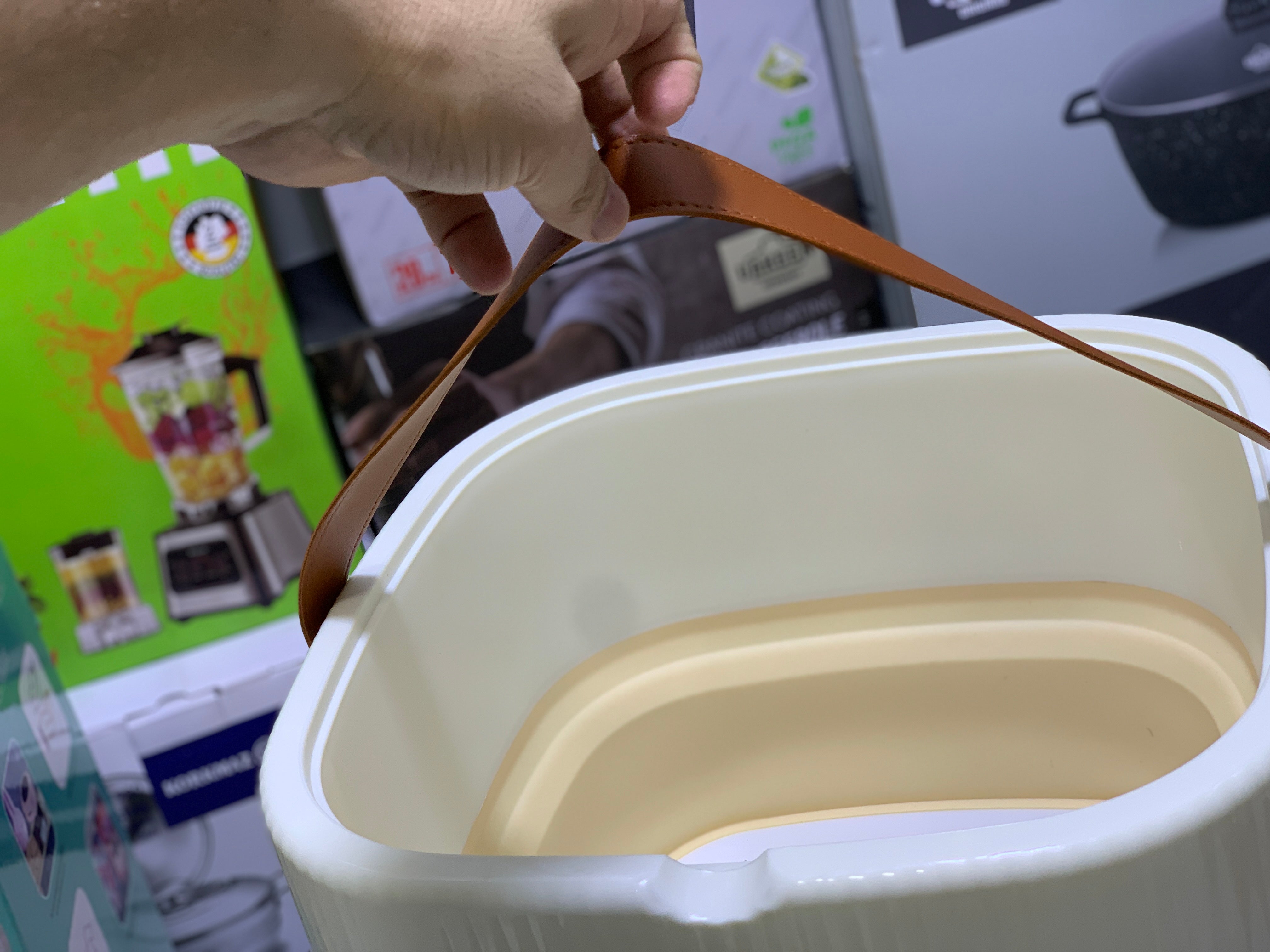 Maxtop Folding washing machine 50w can be used on solar system