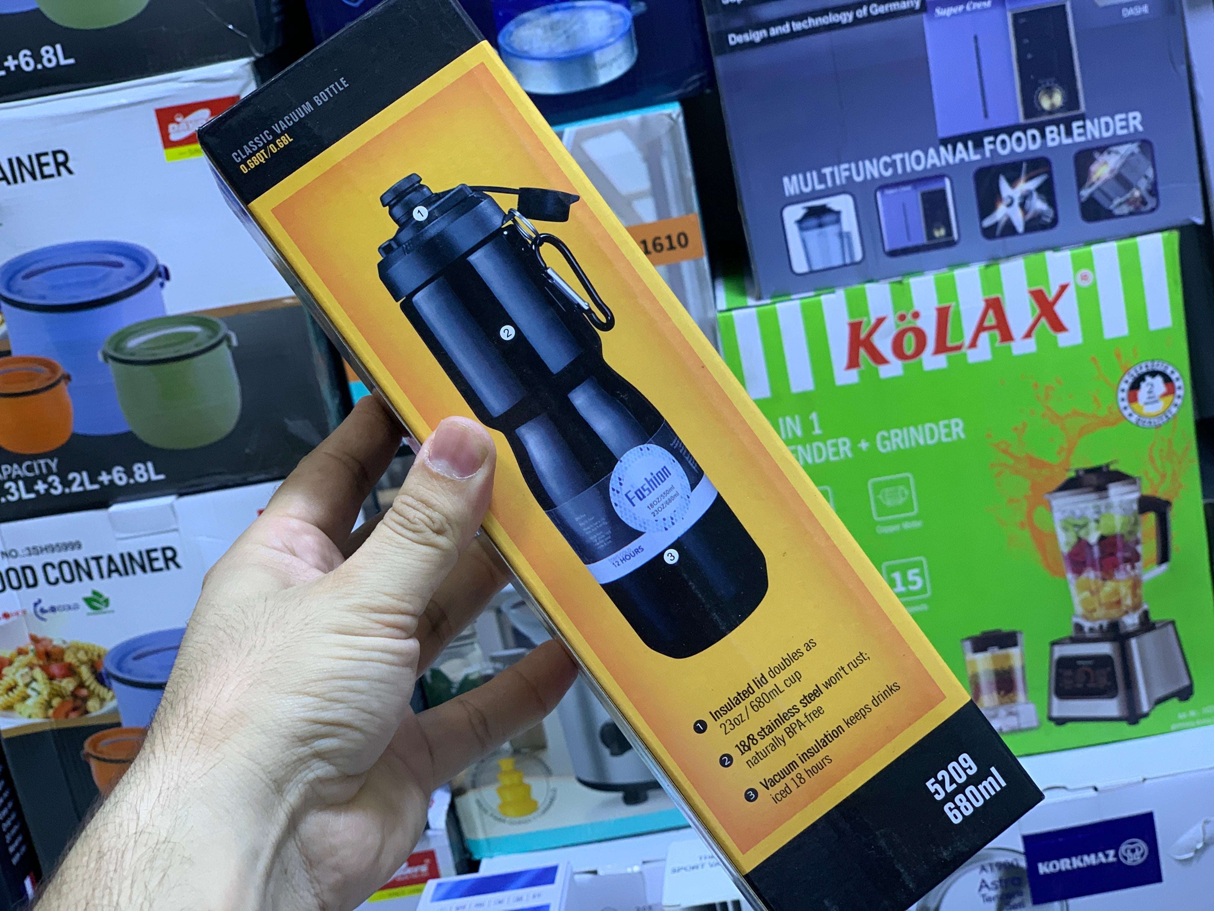 Insulated Water Bottle 680ml Hot and Cool