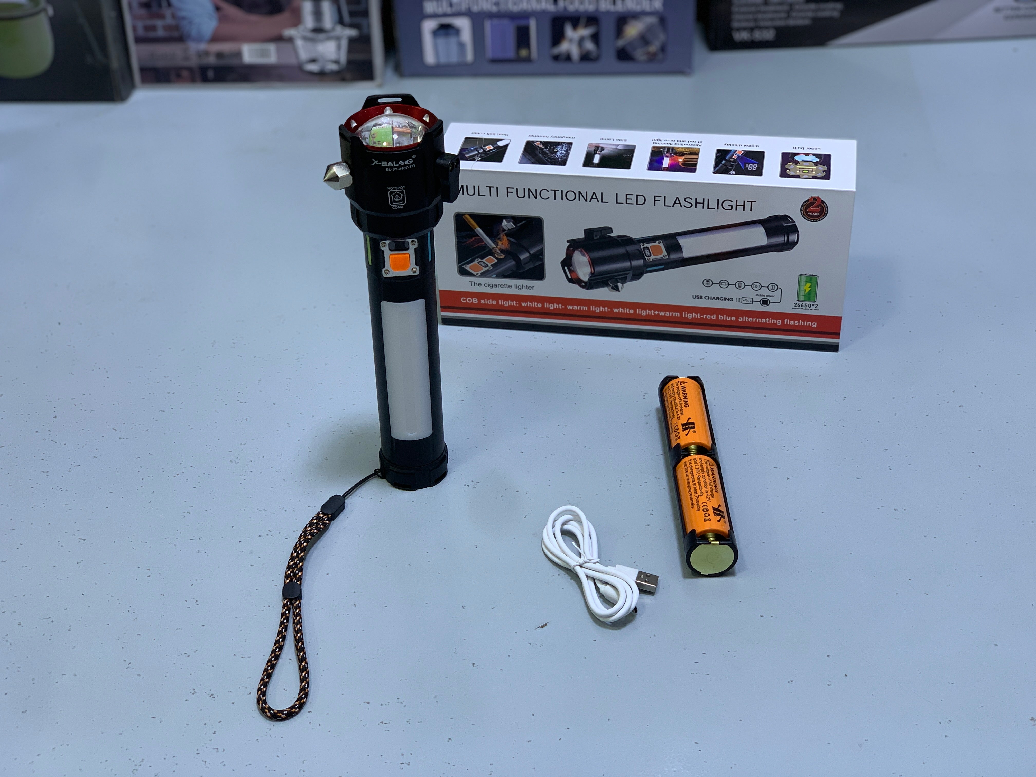 Multifunctional Outdoor Flashlight , Handheld Torch