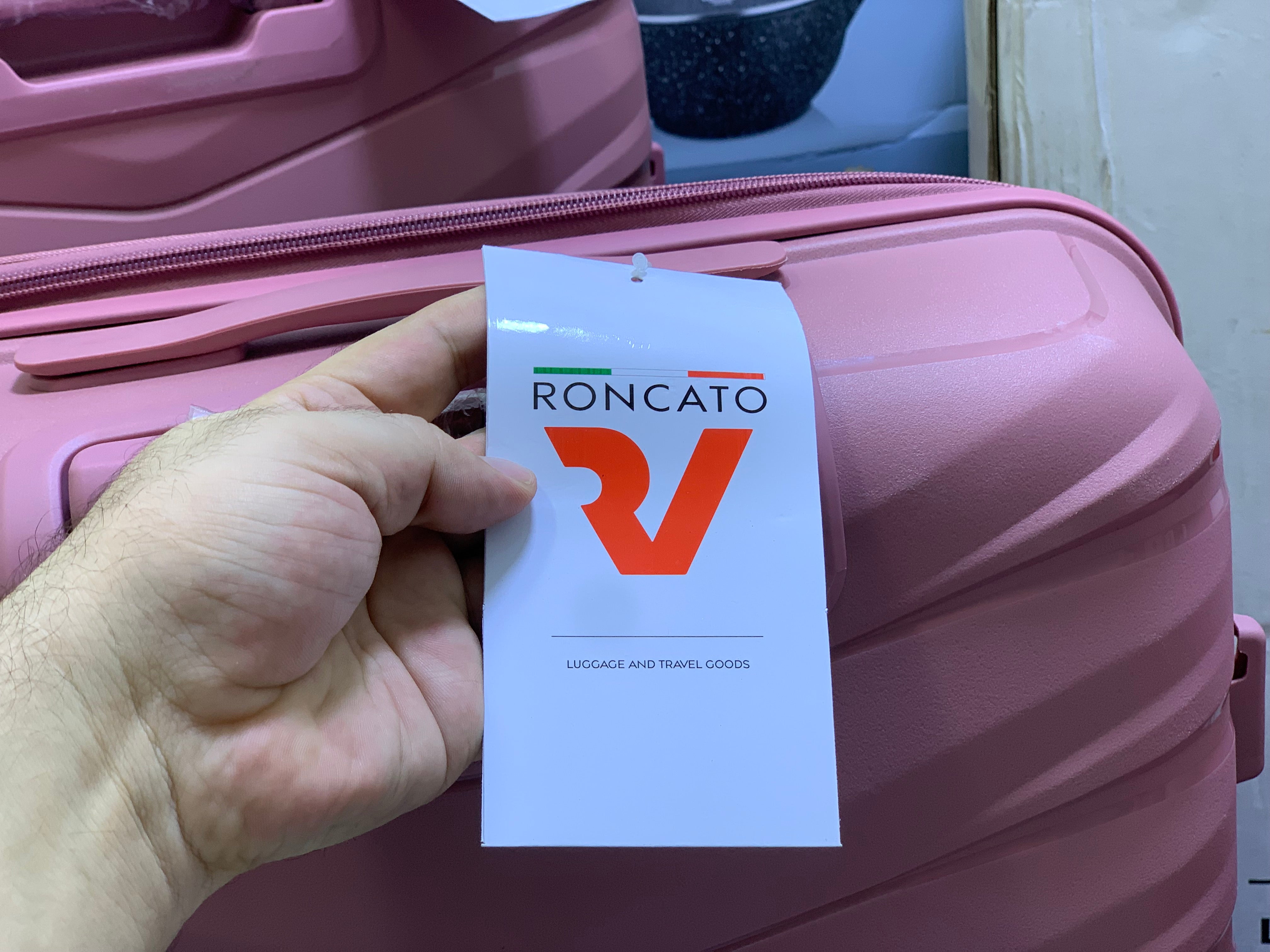 Italian Roncato 3 Pieces Suitcase Set