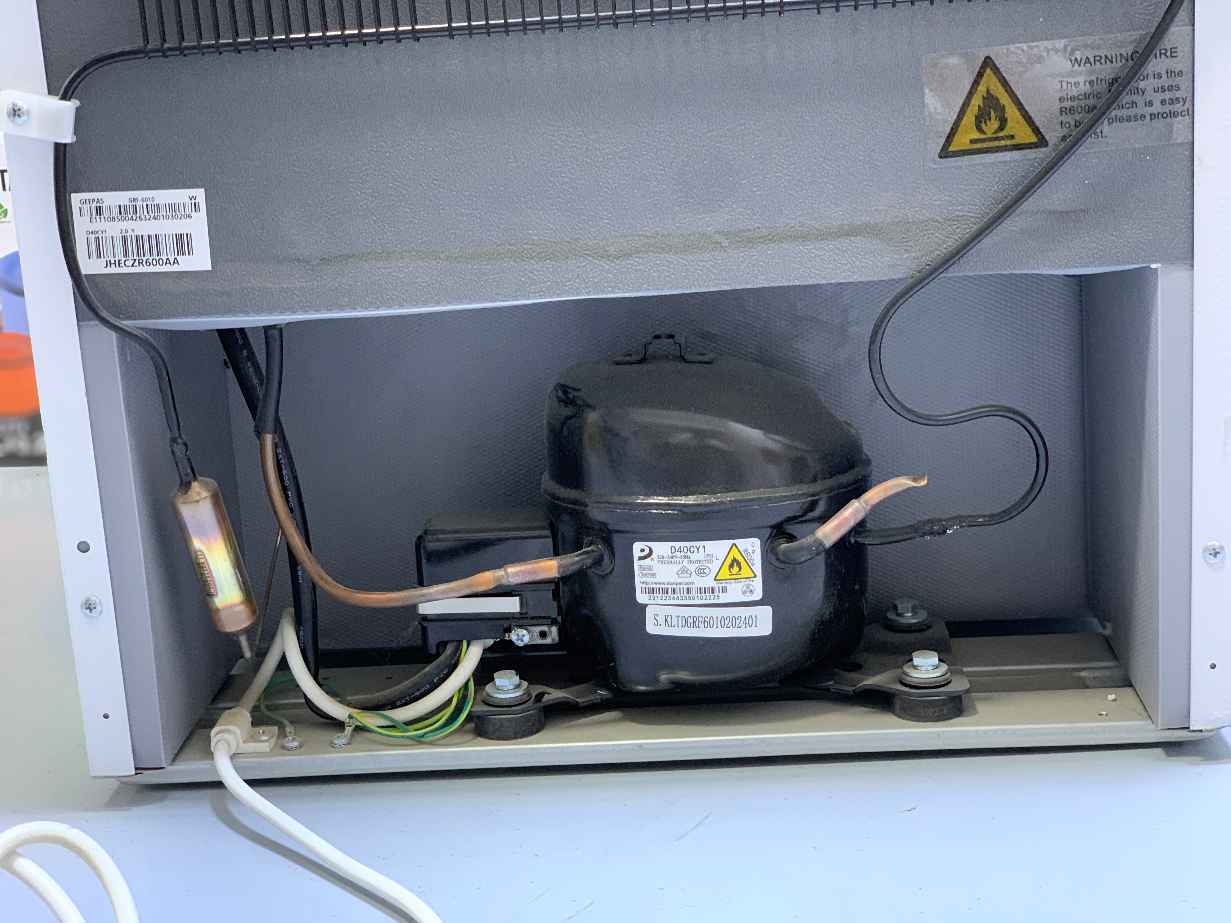 GEEPAS Mini Refrigerator 40L Space saving and efficient for Office and Room