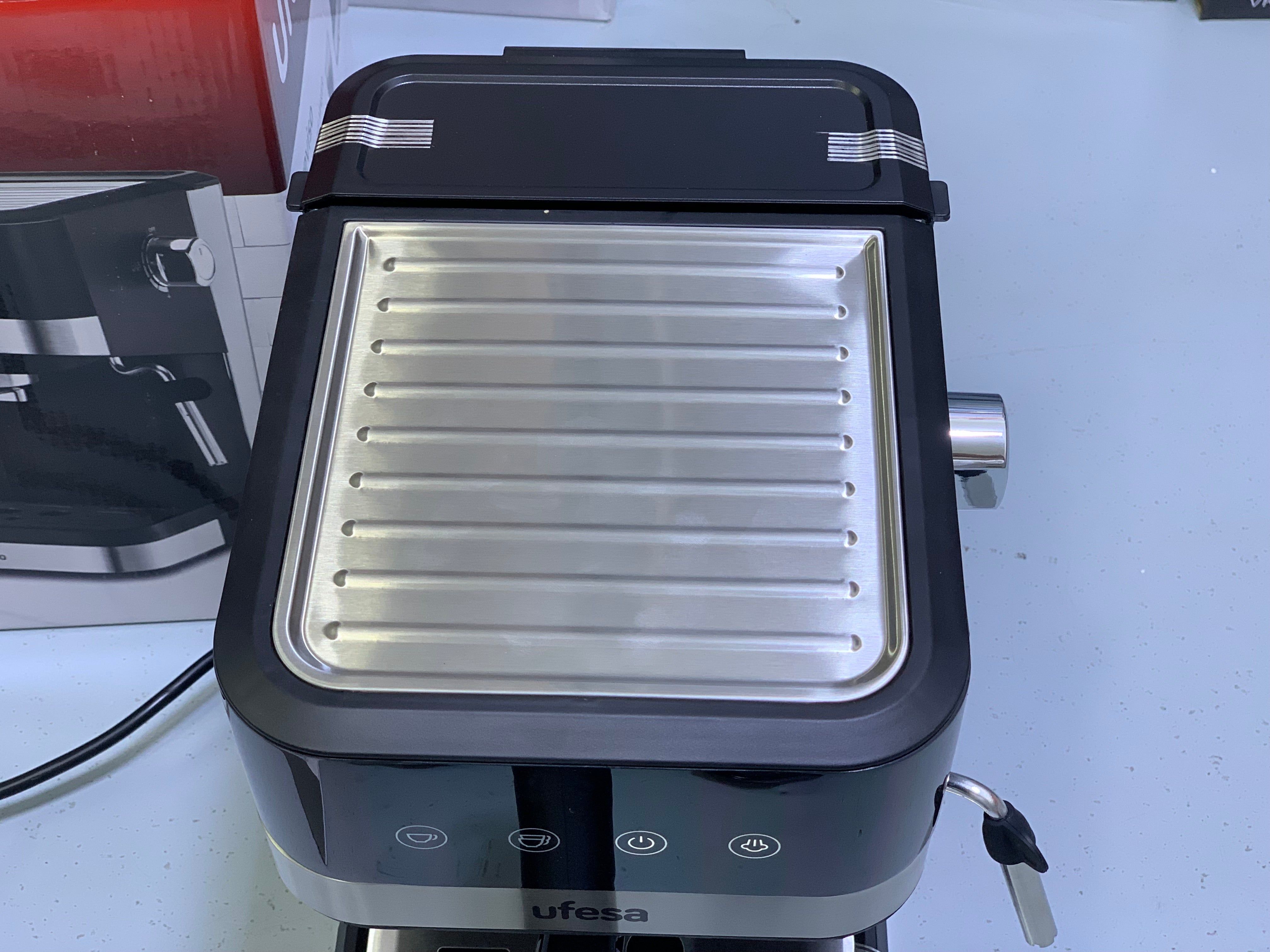 Ufesa Espresso Coffee Maker  20 Bar