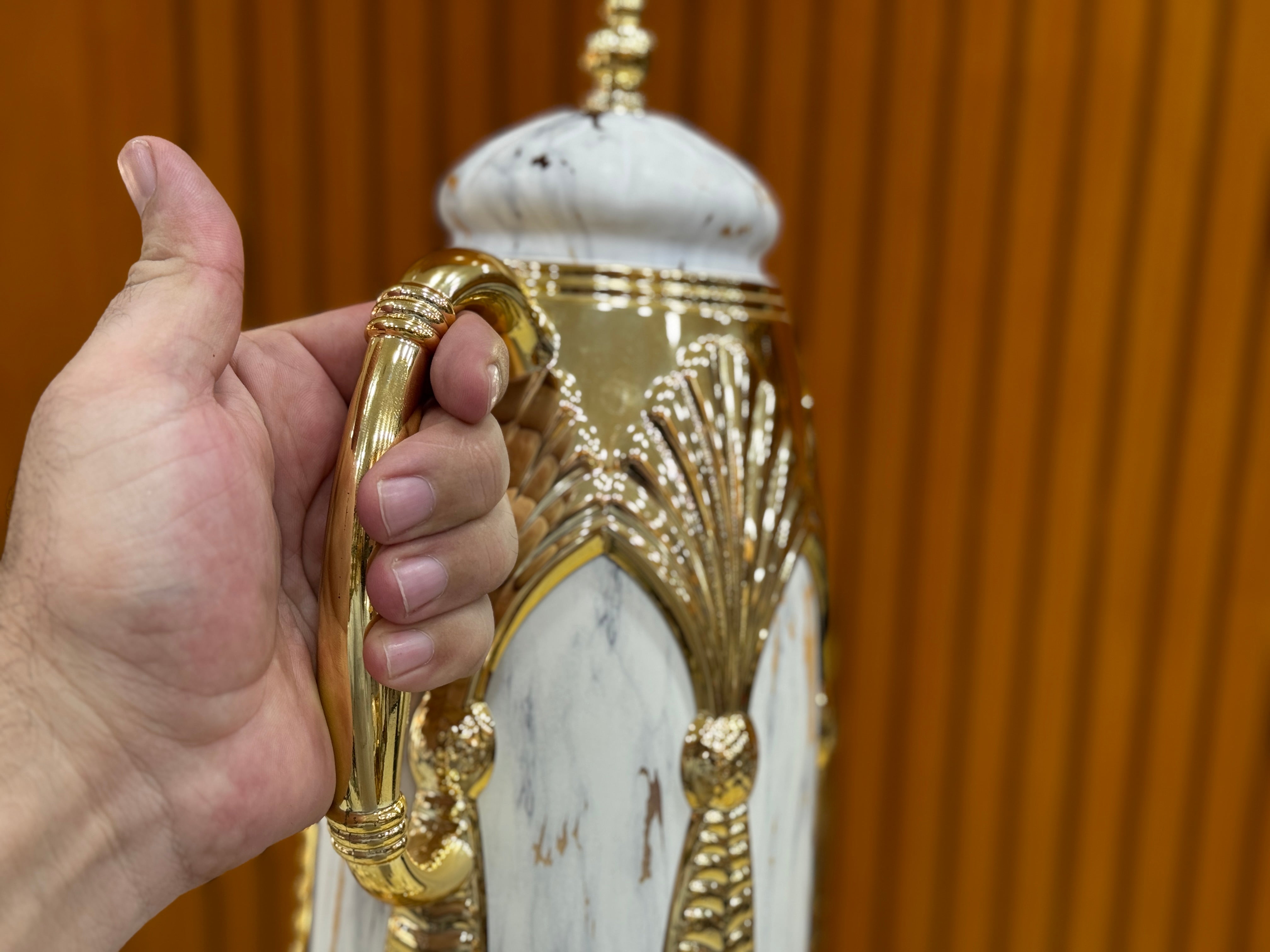 White and Golden Tea Thermos