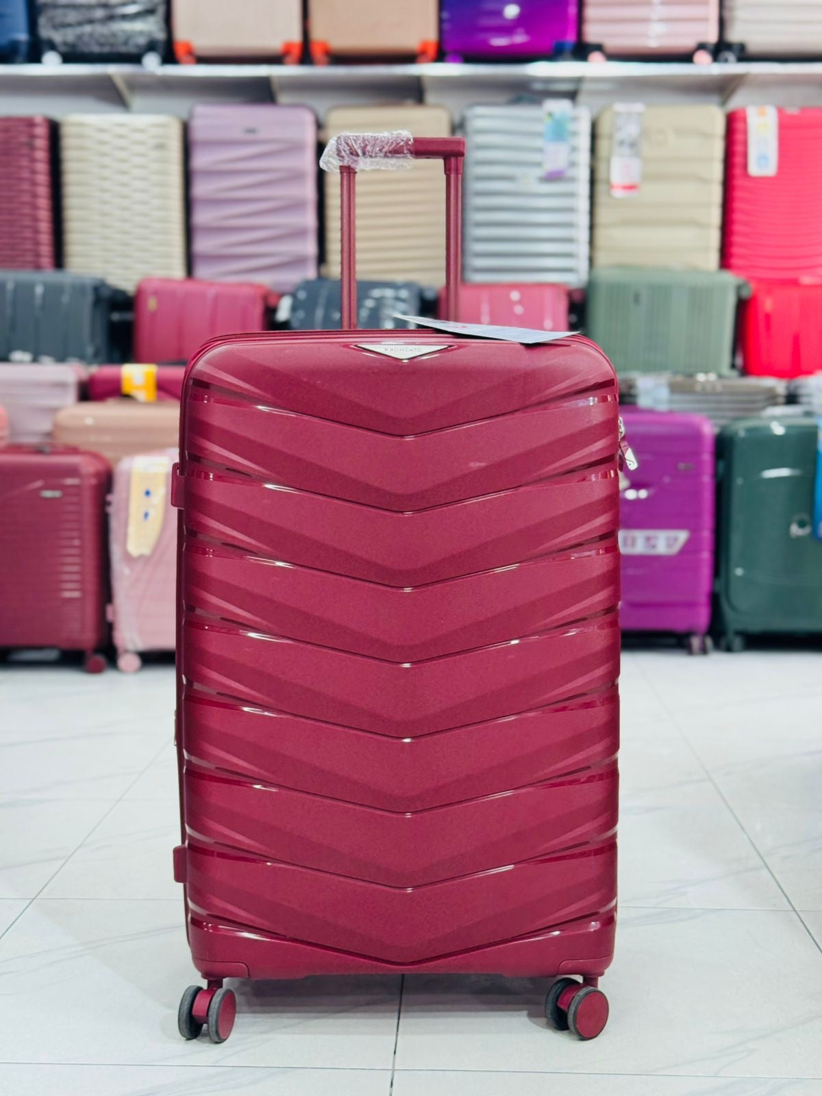 Italian Roncato 3 Pieces Suitcase Set