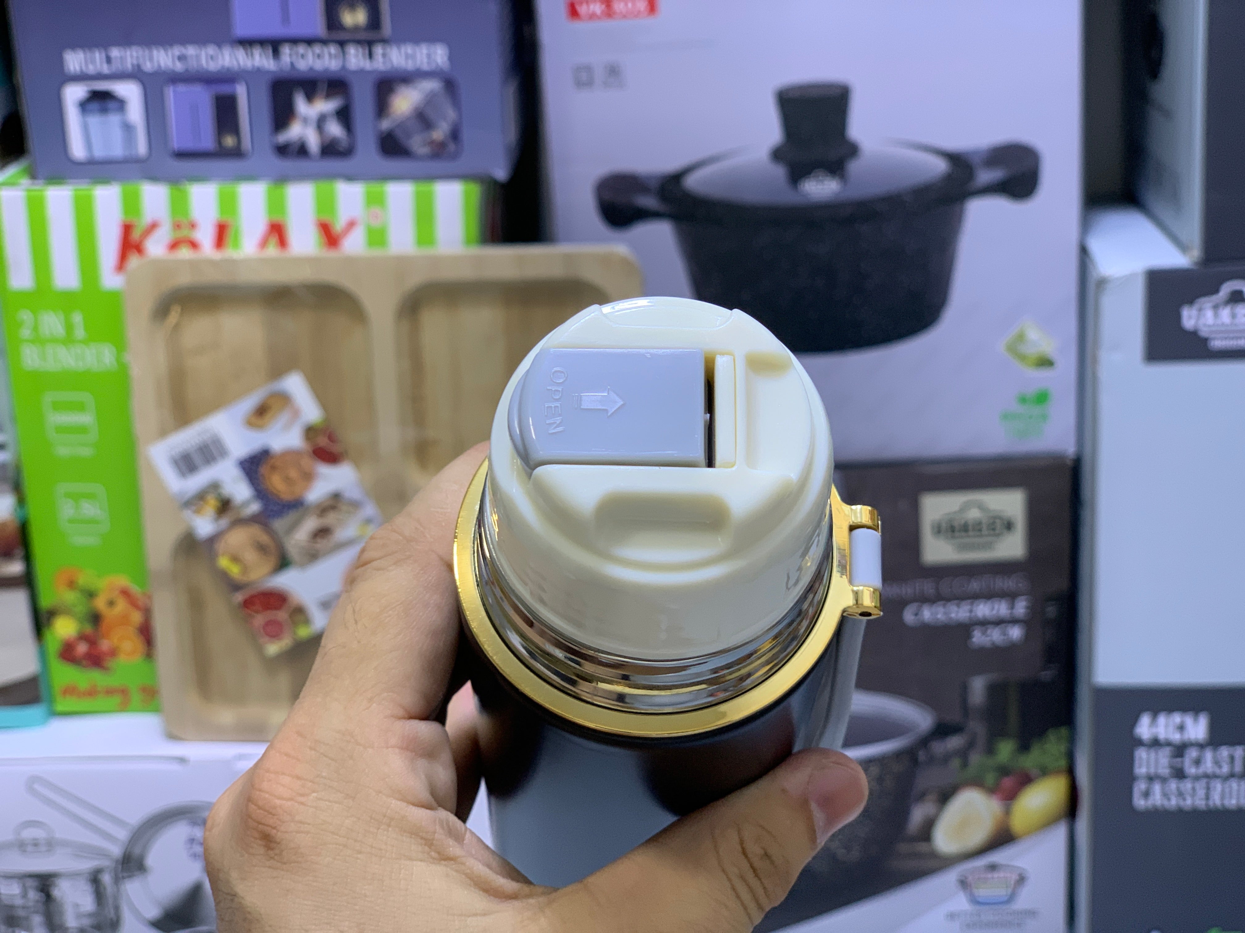 Hot and cool water bottle Elegant design