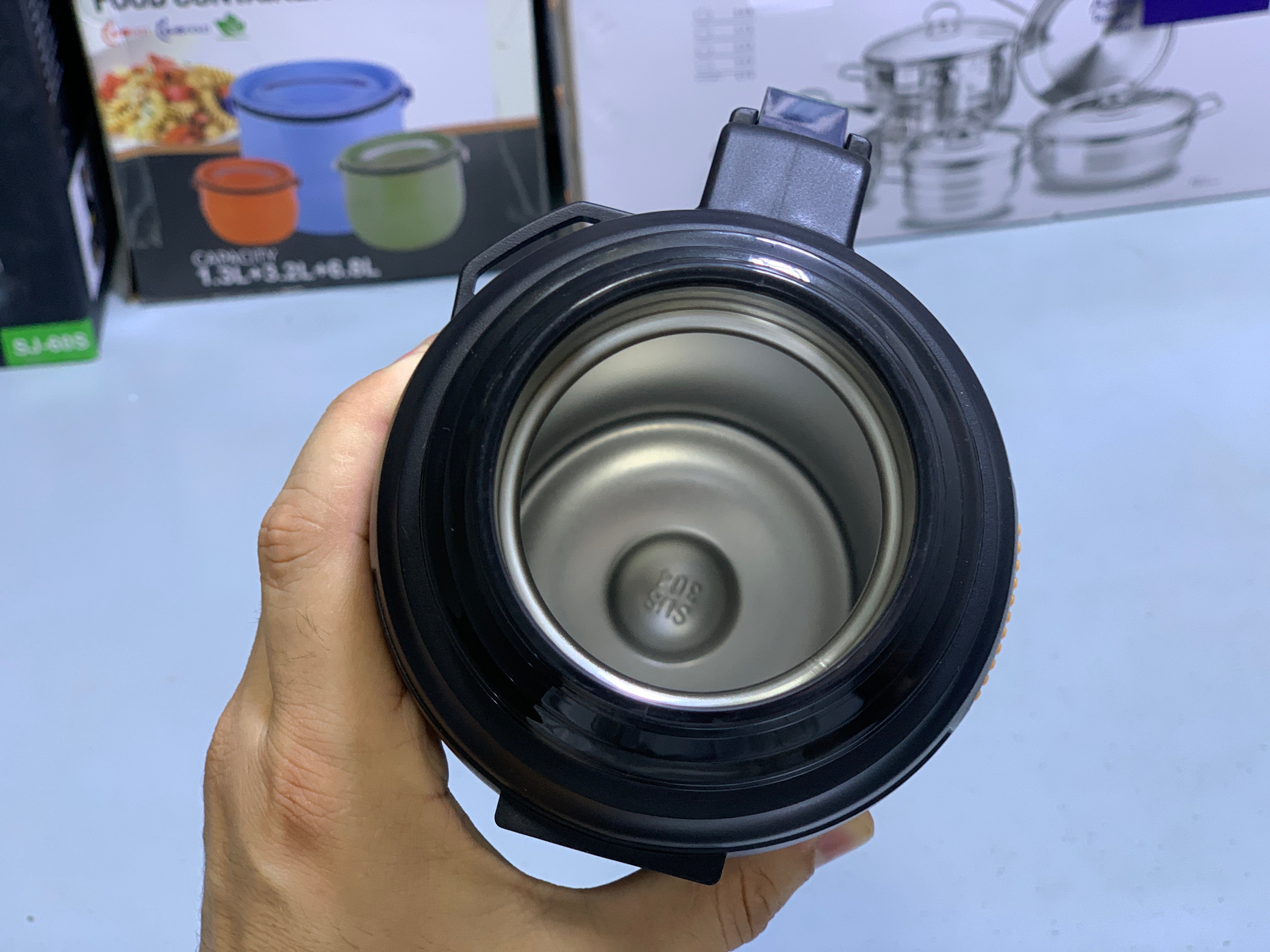 Travel Pot Water bottle 2000ml Stainless Steel SUS 304 and Hot and Cool 24 hours