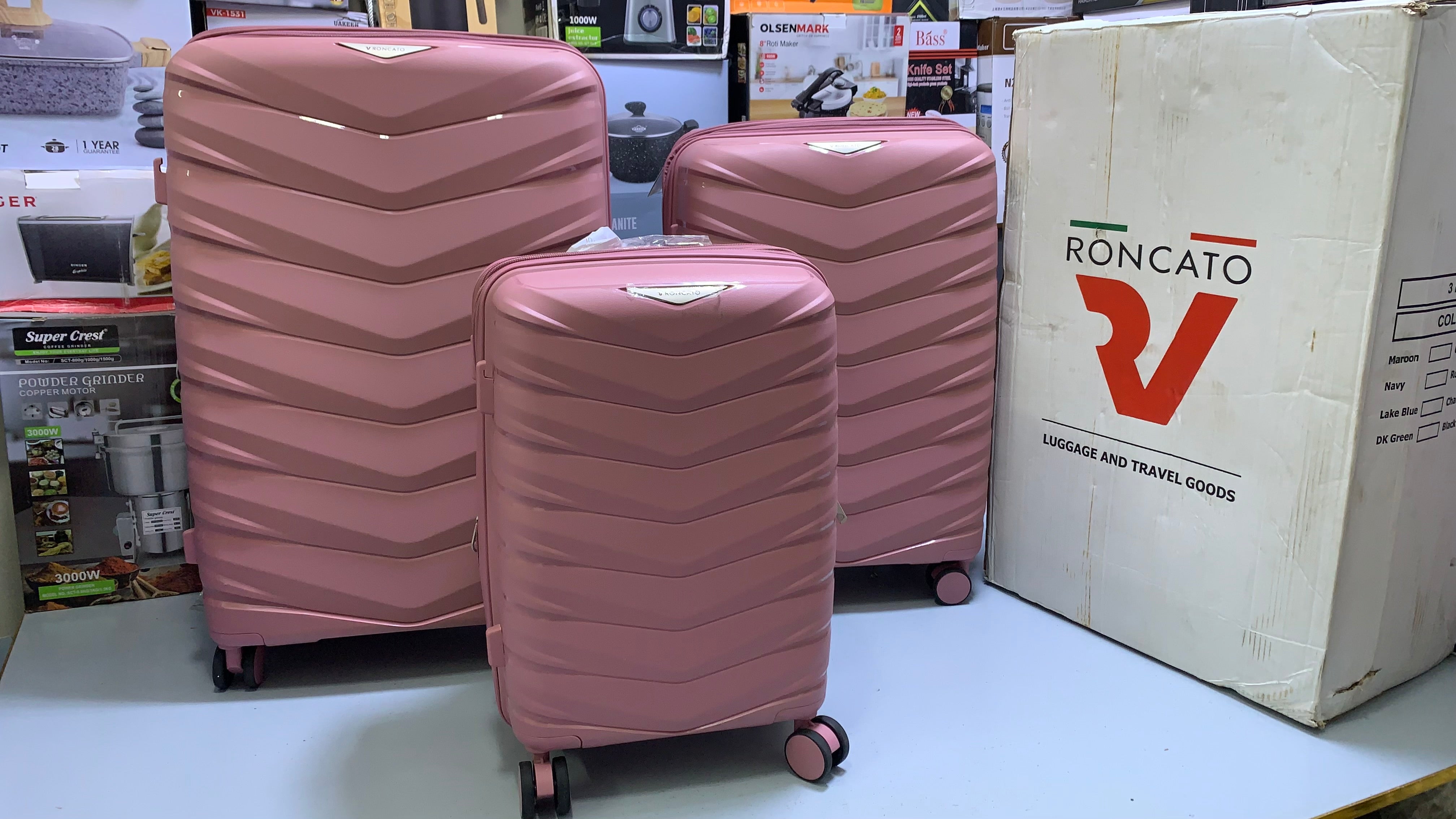 Italian Roncato 3 Pieces Suitcase Set
