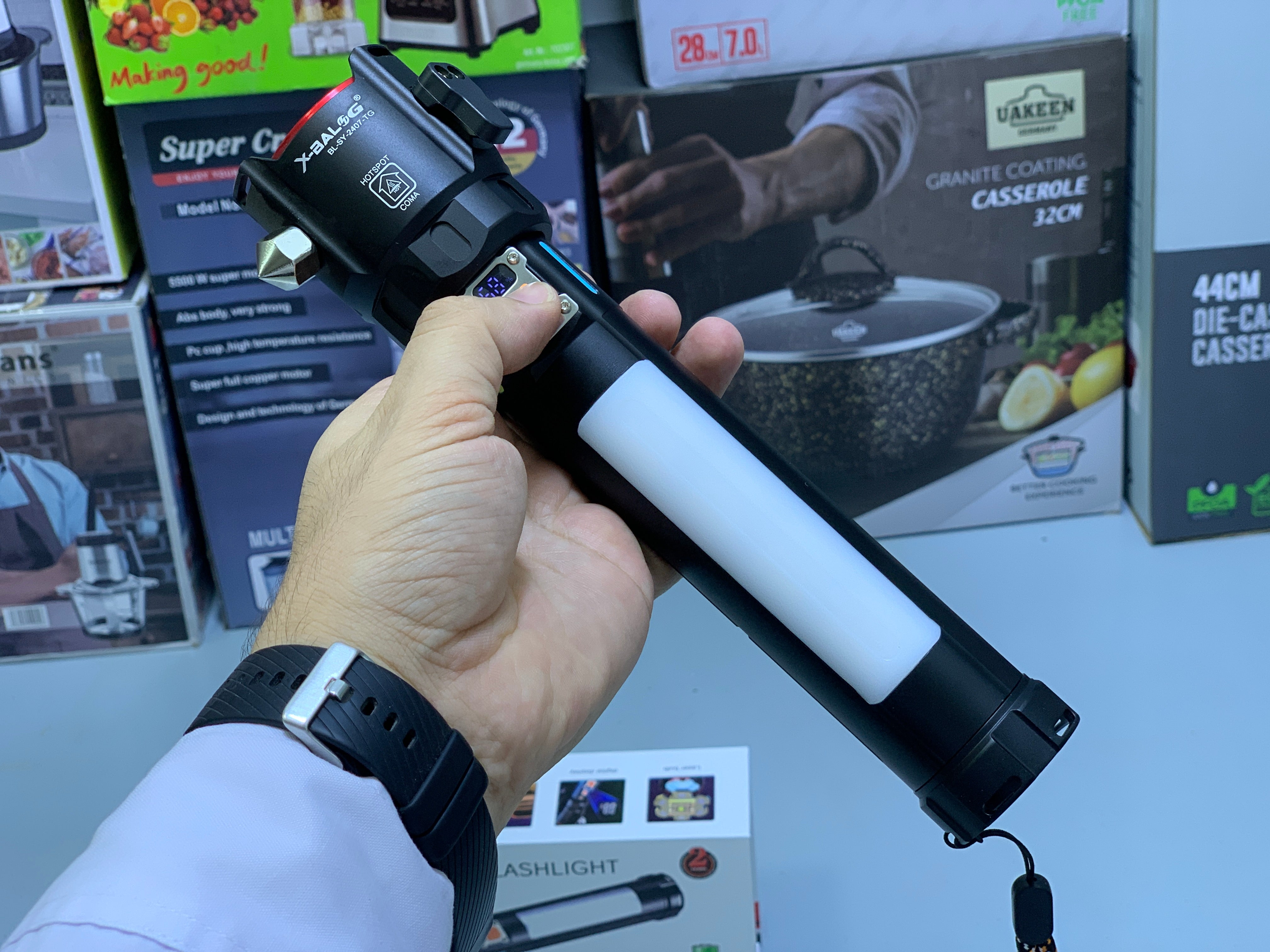 Multifunctional Outdoor Flashlight , Handheld Torch